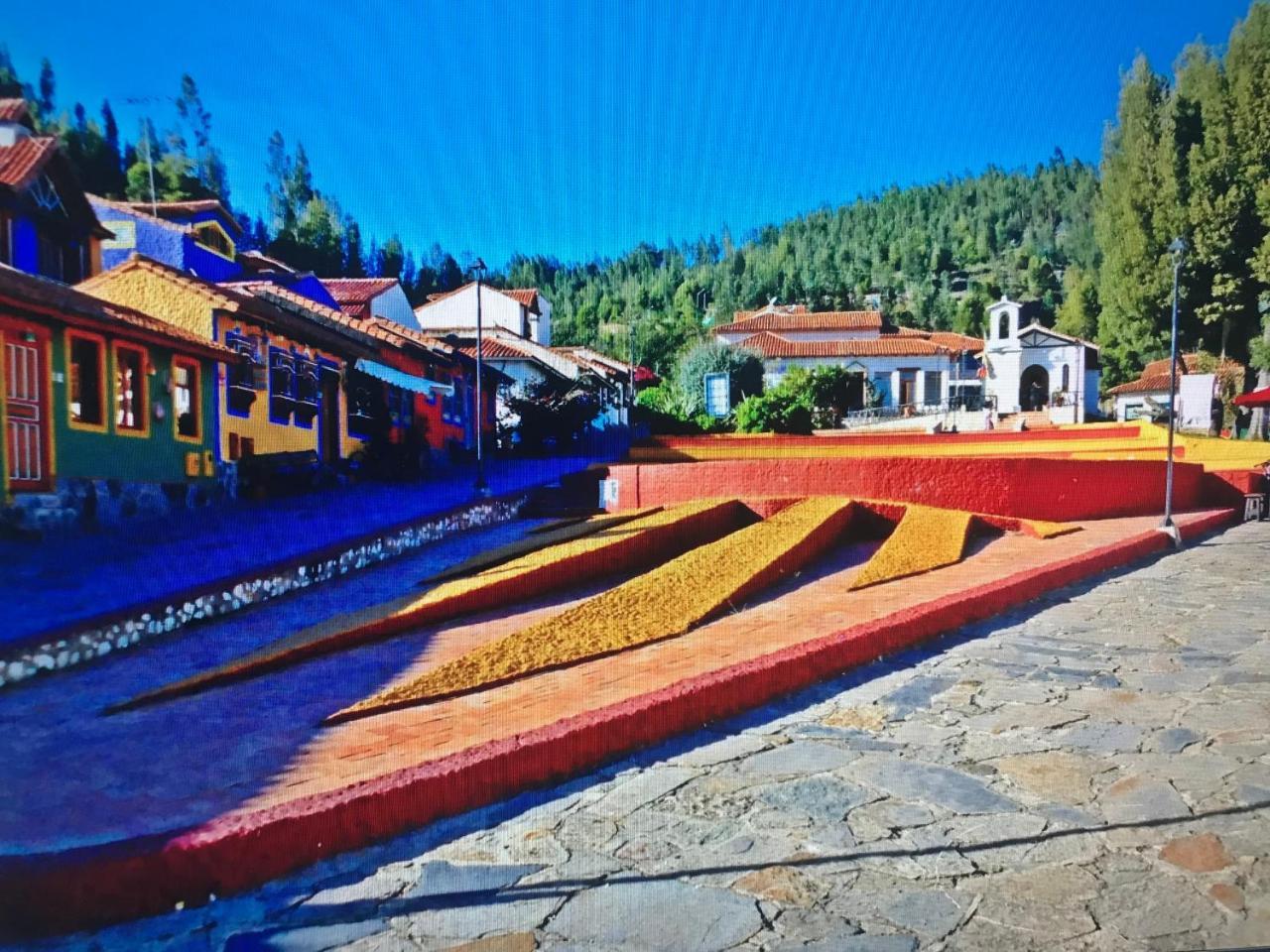 Casa Posada Maestro Carlos Aranguren Duitama Exterior photo